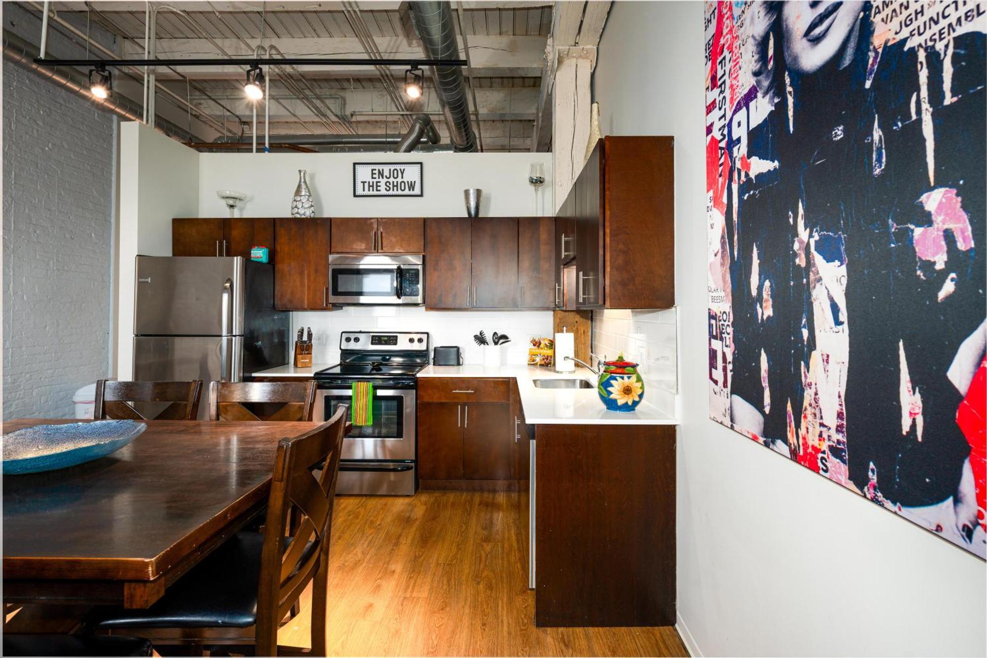 Luxery Stay Chicago - Themed Units! Close To Downtown, Mccormick Place & Wintrust Arena Exterior photo